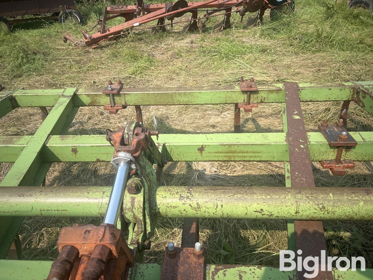 john-deere-100-image-12