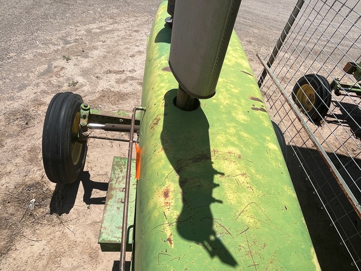 john-deere-2940-image-47