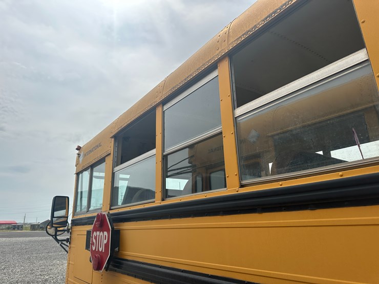 #21-•-#23872-•-2002-international-genesis-school-bus-vin:-1hvbgaan22a916951-image-24