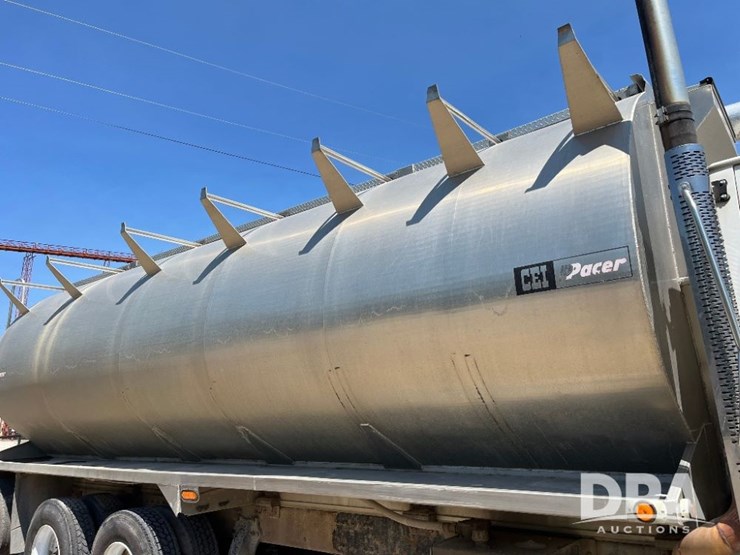 2009-sterling-feed-truck-(jn2573,-unit-2018)-image-40