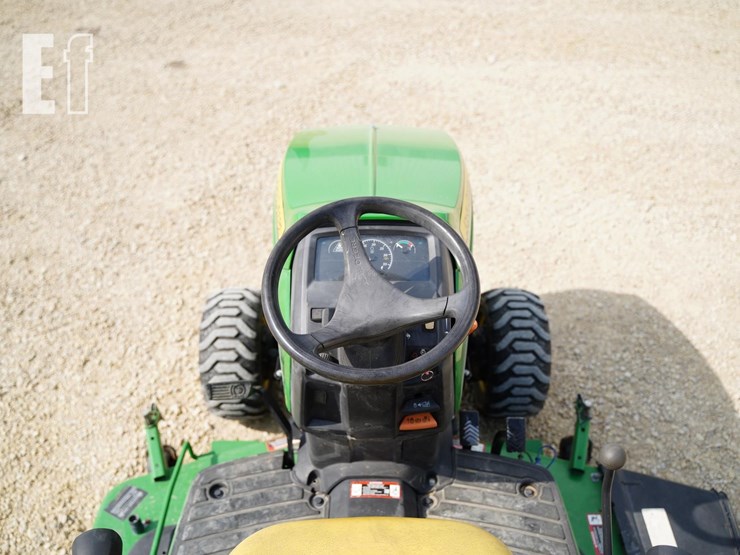 2019-john-deere-1025r-image-24