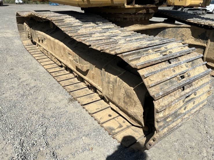 caterpillar-330b-image-19