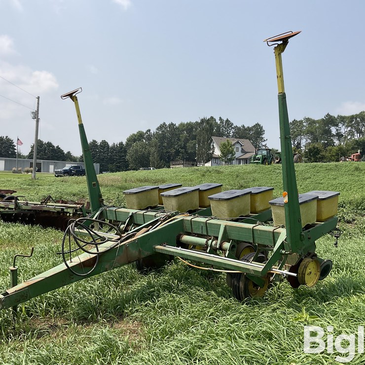 JOHN DEERE 7000