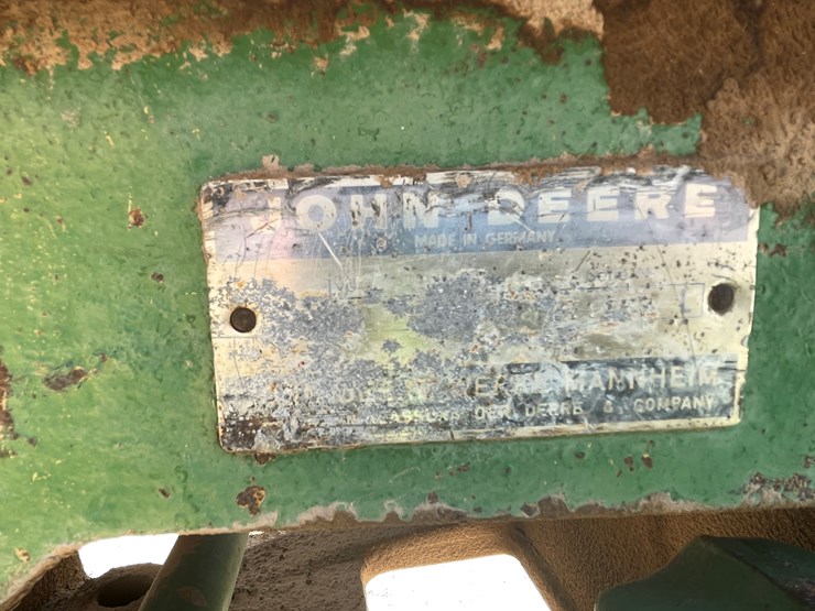 john-deere-2940-image-22
