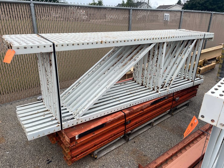 #8030-•-teardrop-pallet-racking-(o10)-image-1