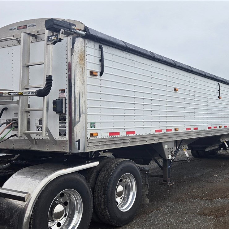 #376 • 2010 Timpte Hopper