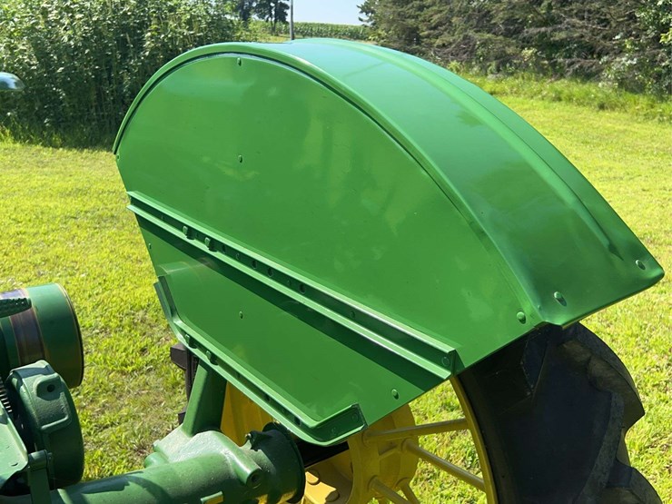john-deere-model-b-image-38