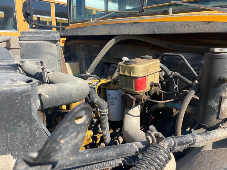 2000-caterpillar-c7-image-14