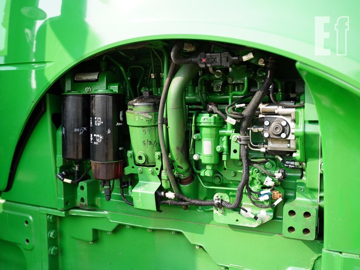 2013-john-deere-8335rt-image-18