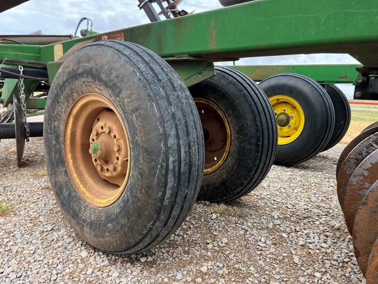 1989-john-deere-630-image-18