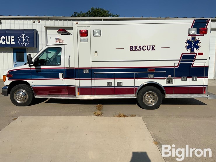 2003-ford-e450-image-8