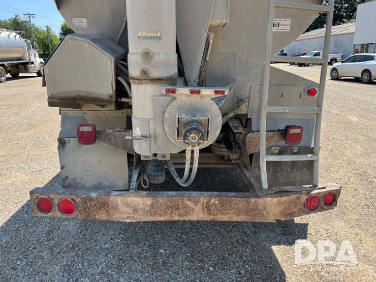 2009-sterling-feed-truck-(jn2573,-unit-2018)-image-53