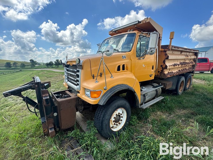 2006-sterling-l9500-image-1