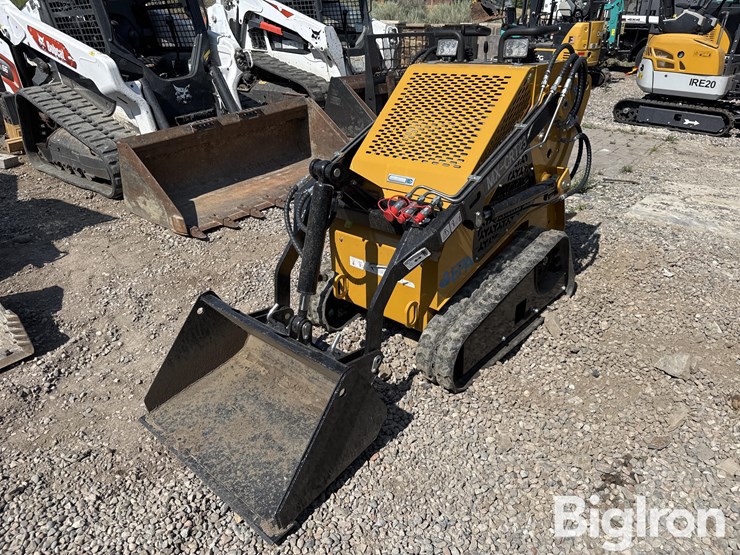 2025-agt-mx-crt23-compact-track-loader-image-1