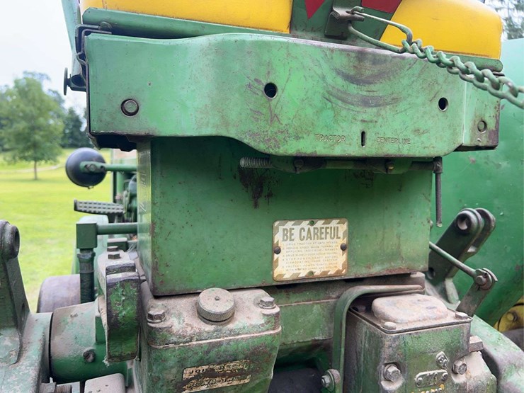 1958-john-deere-520-image-43