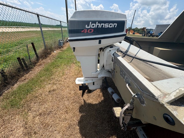 #79-•-#25996-•-search-&-rescue-boat-w/40hp-johnson-outboard-motor-&-trailer-image-21