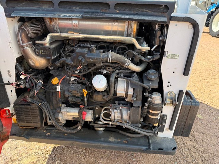 2018-bobcat-s770-image-26