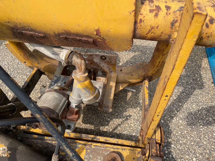 #8021-•-construction-sweeper-(o12)-image-21