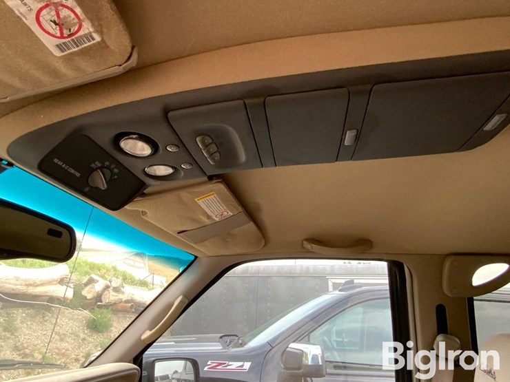 1999-chevrolet-tahoe-image-18