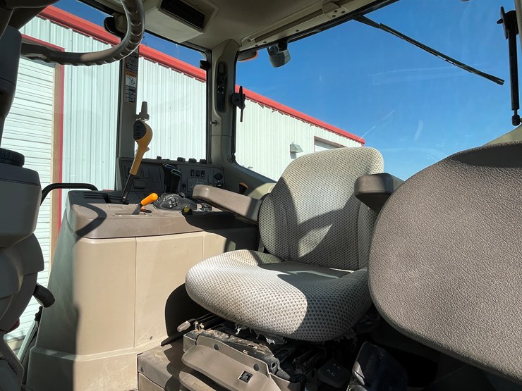 john-deere-6155m-image-35