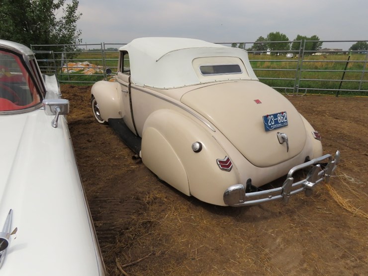 1940-ford-convertible-image-8
