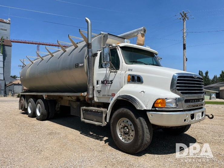 2009-sterling-feed-truck-(jn2573,-unit-2018)-image-5