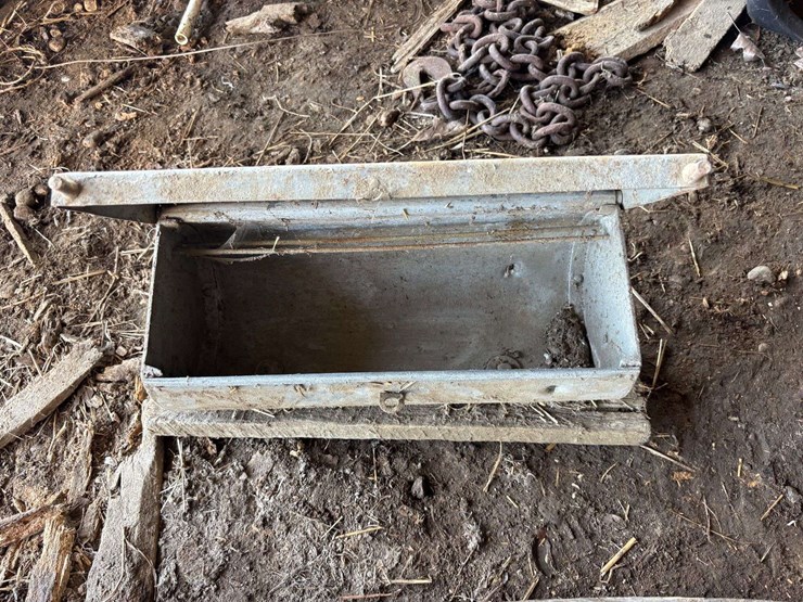 mailbox,-corn-hanger,-and-plow-beam-image-7