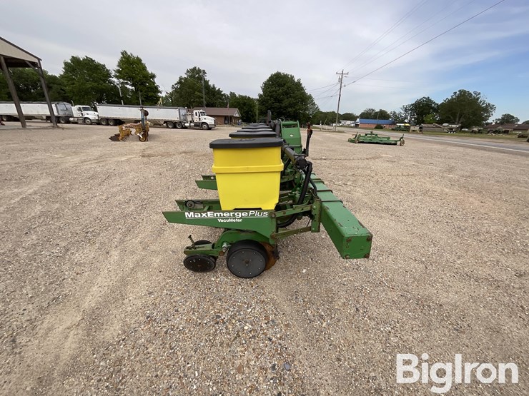 john-deere-1720-image-4