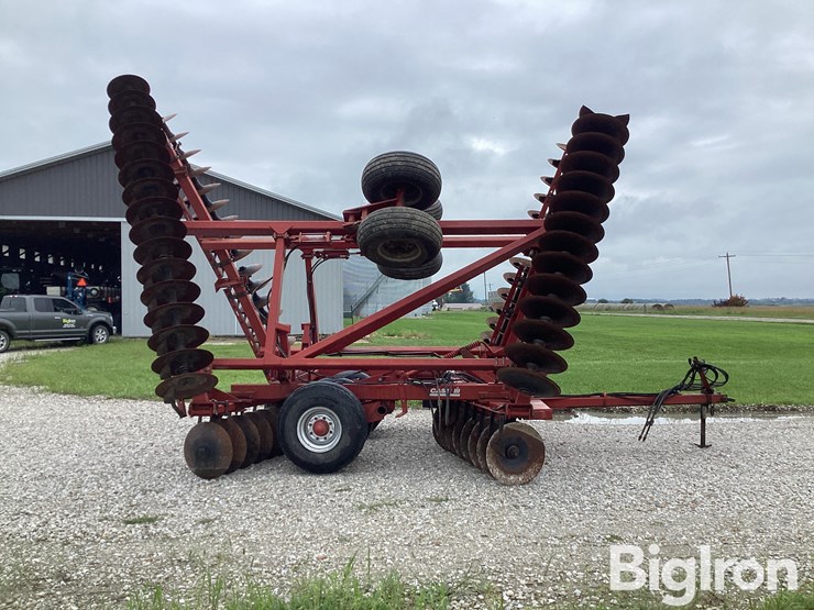 case-ih-3950-image-4