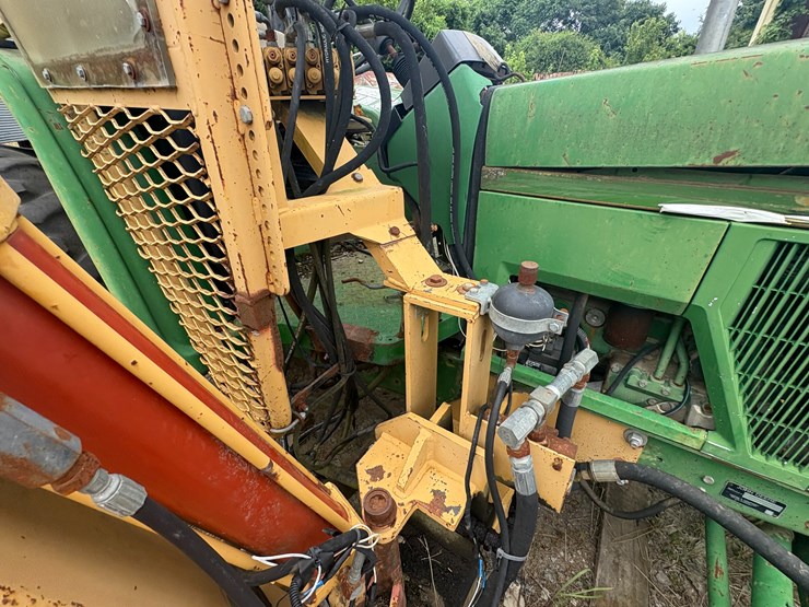 2000-john-deere-6310-image-24