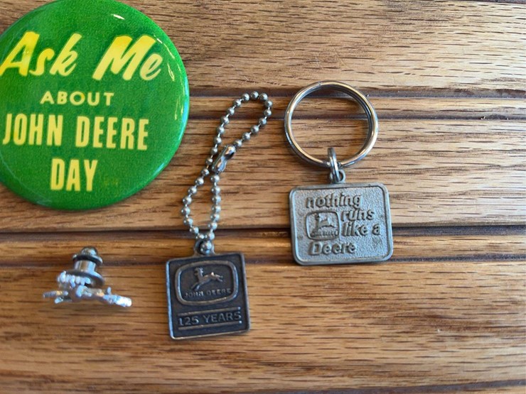 (4)-john-deere-lot-image-4
