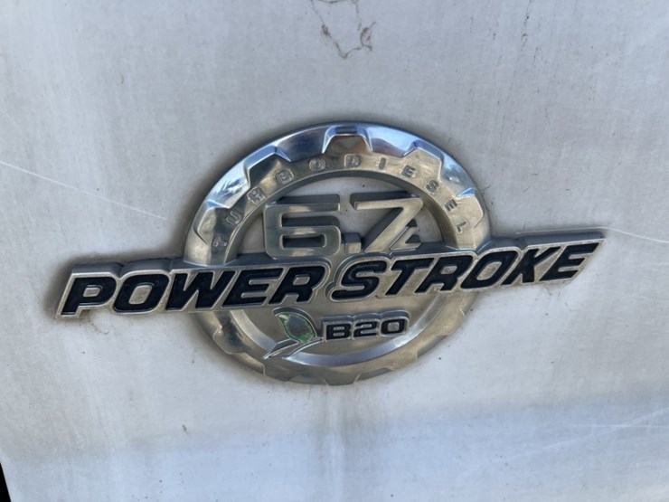 2014-ford-f550-image-21