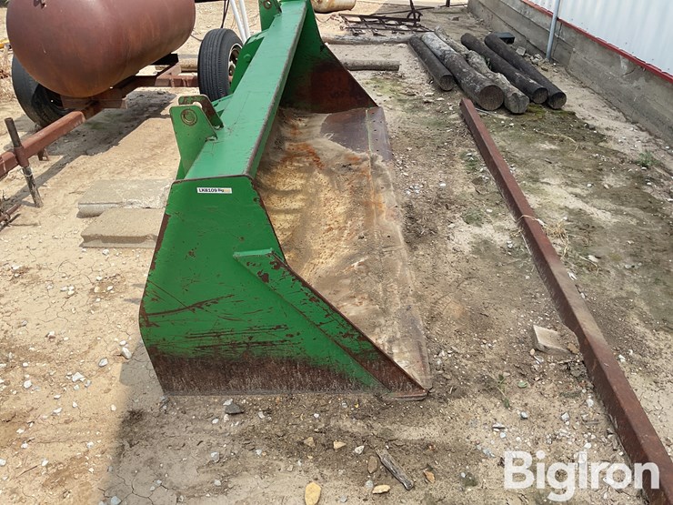 john-deere-8-image-4