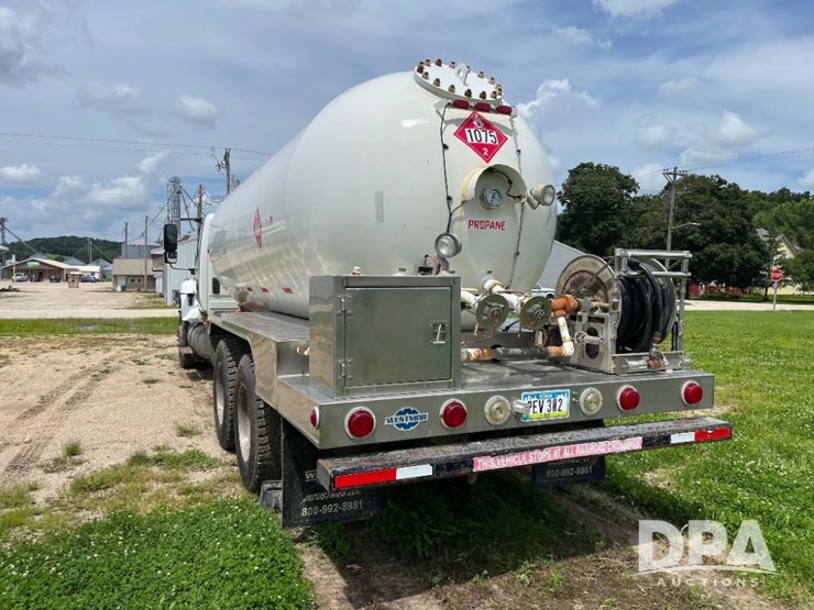 2010-ihc-prostar-7500-lp-truck-(jn2563,-unit-2204)-image-15