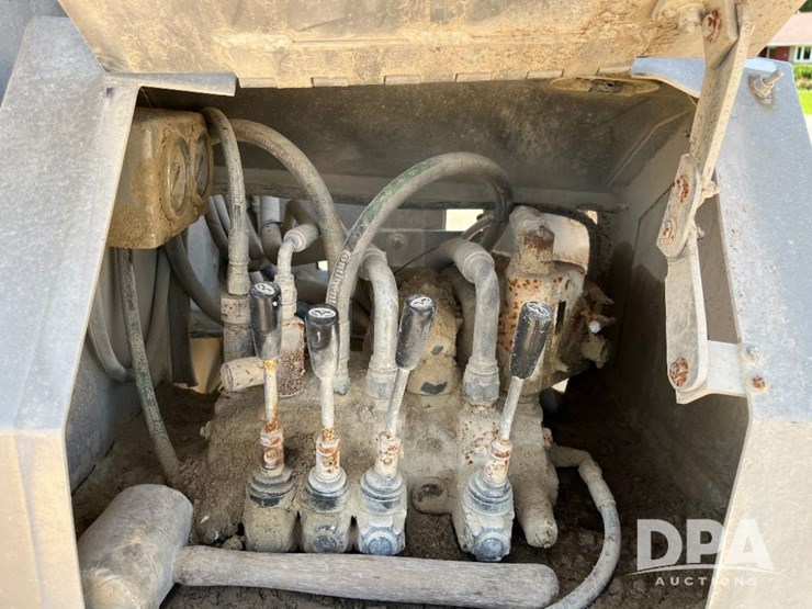 2009-sterling-feed-truck-(jn2573,-unit-2018)-image-59