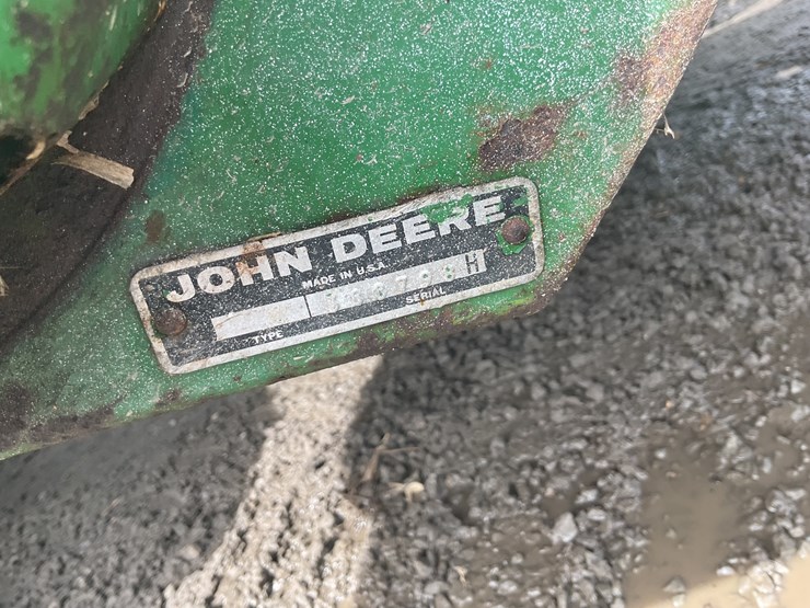 2017-john-deere-443-image-4