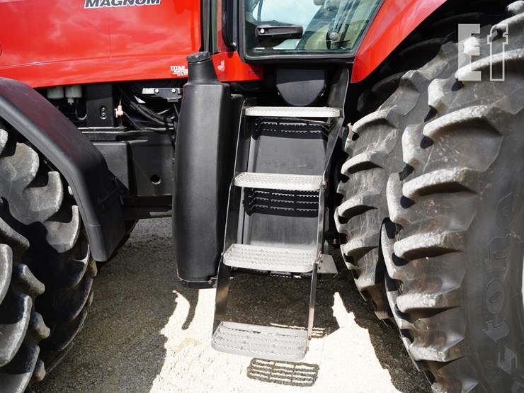 2008-case-ih-magnum-245-image-9