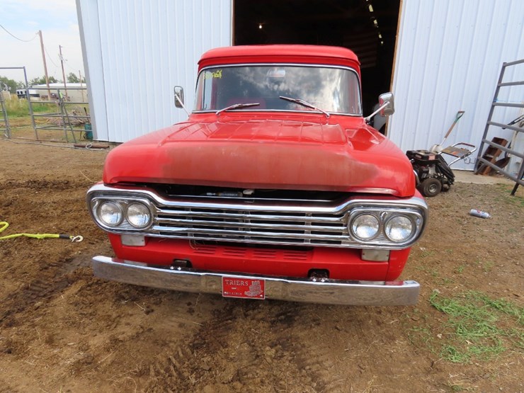 1957-ford-panel-truck-image-2