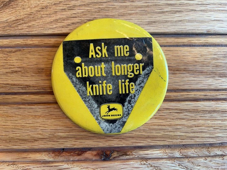(2)-john-deere-buttons-image-4