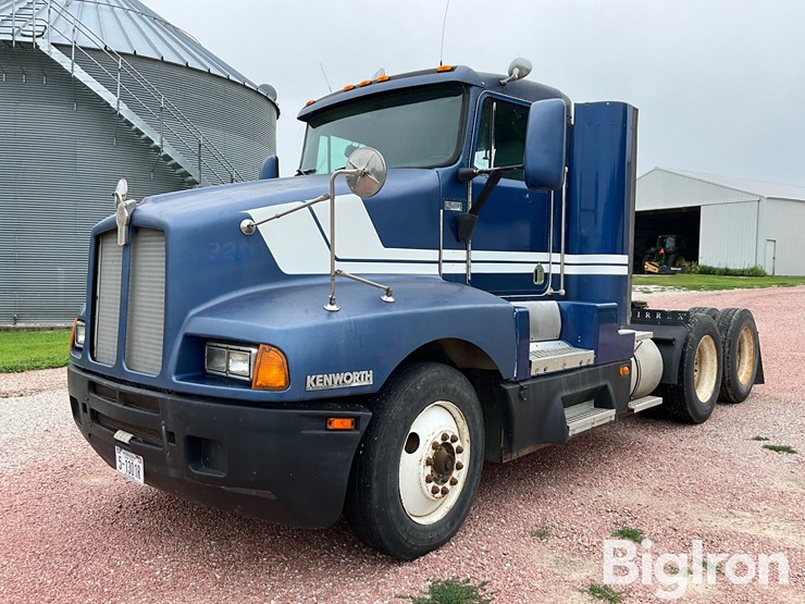 1993-kenworth-t600-image-1
