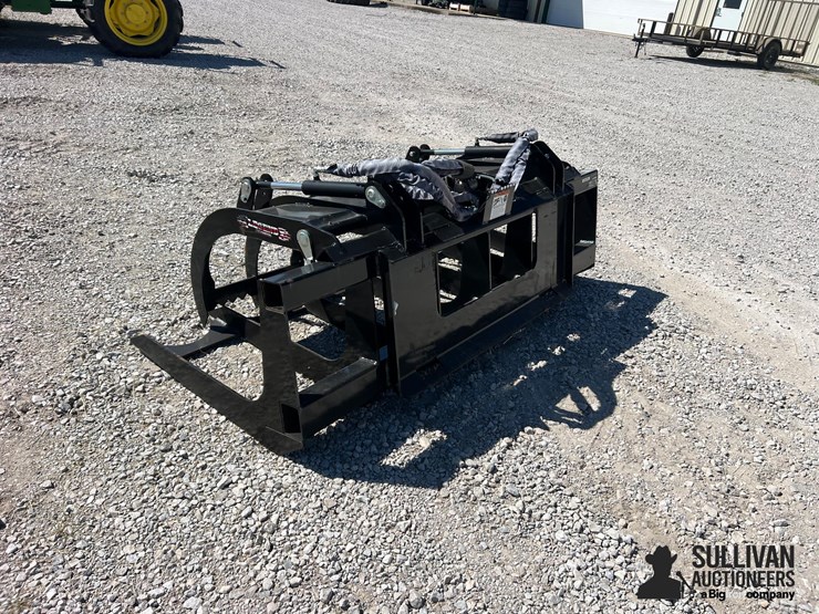 legend-72”-compact-skid-steer-grapple-image-7