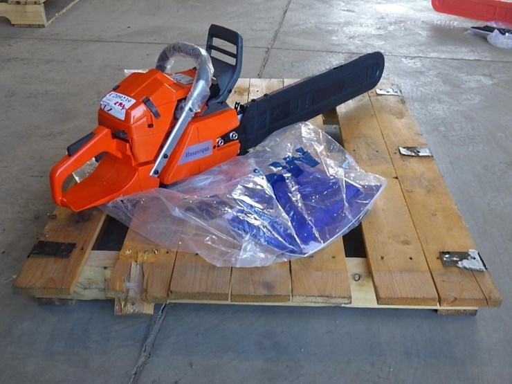 24"-hnsavrqua-chainsaw-365-image-3