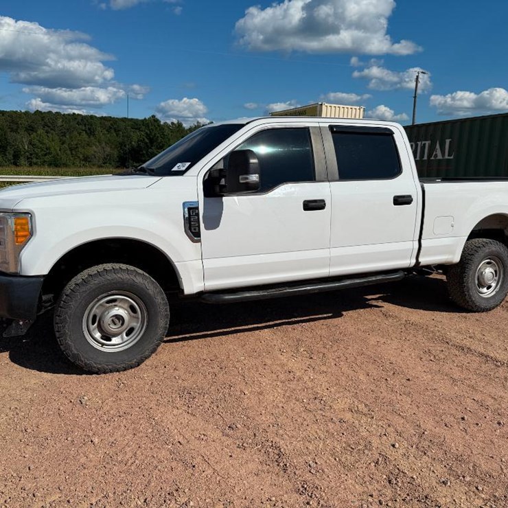 2017 FORD F250 XL