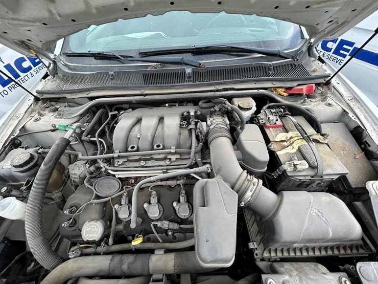 #58-•-#25946-•-2016-ford-taurus-awd-sedan-vin:-1fahp2mk5gg105517-image-12