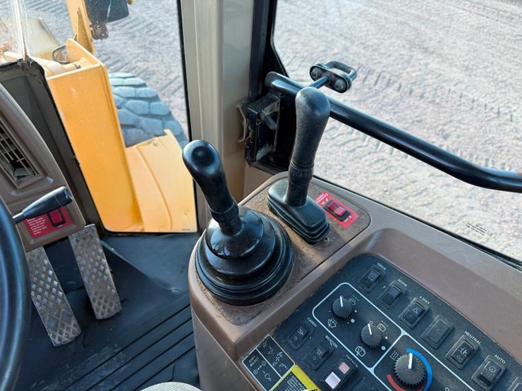 deere-544h-image-43