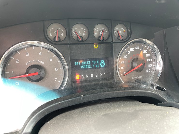 2010-ford-f150-xlt-image-25