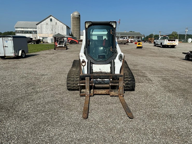 2015-bobcat-t770-image-8