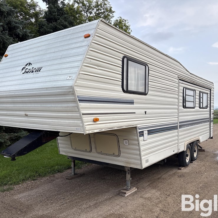 1994 Forest River Salem 5th Wheel Camper