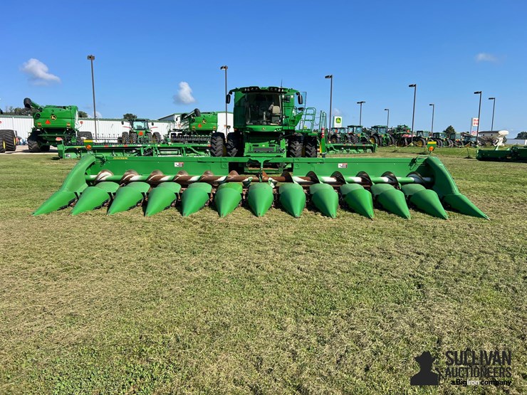 2017-john-deere-612c-image-2