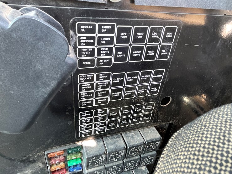 john-deere-6700-image-42
